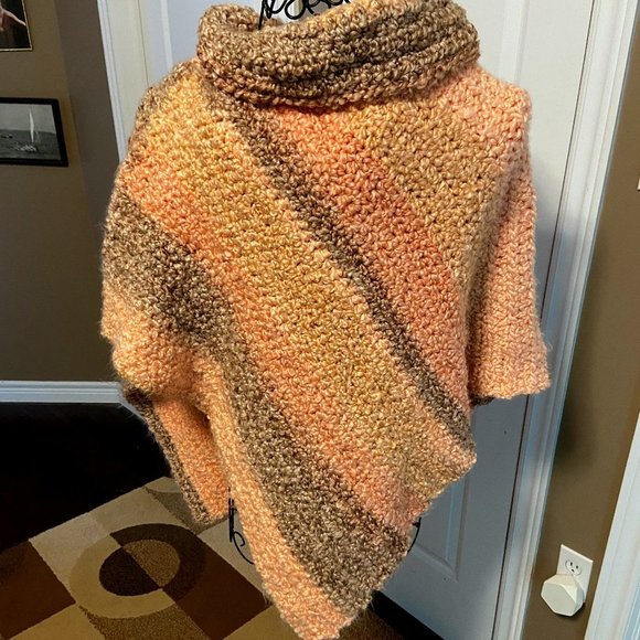 Handmade Crochet Poncho in Earthtones. One Size EUC - Picture 1 of 4